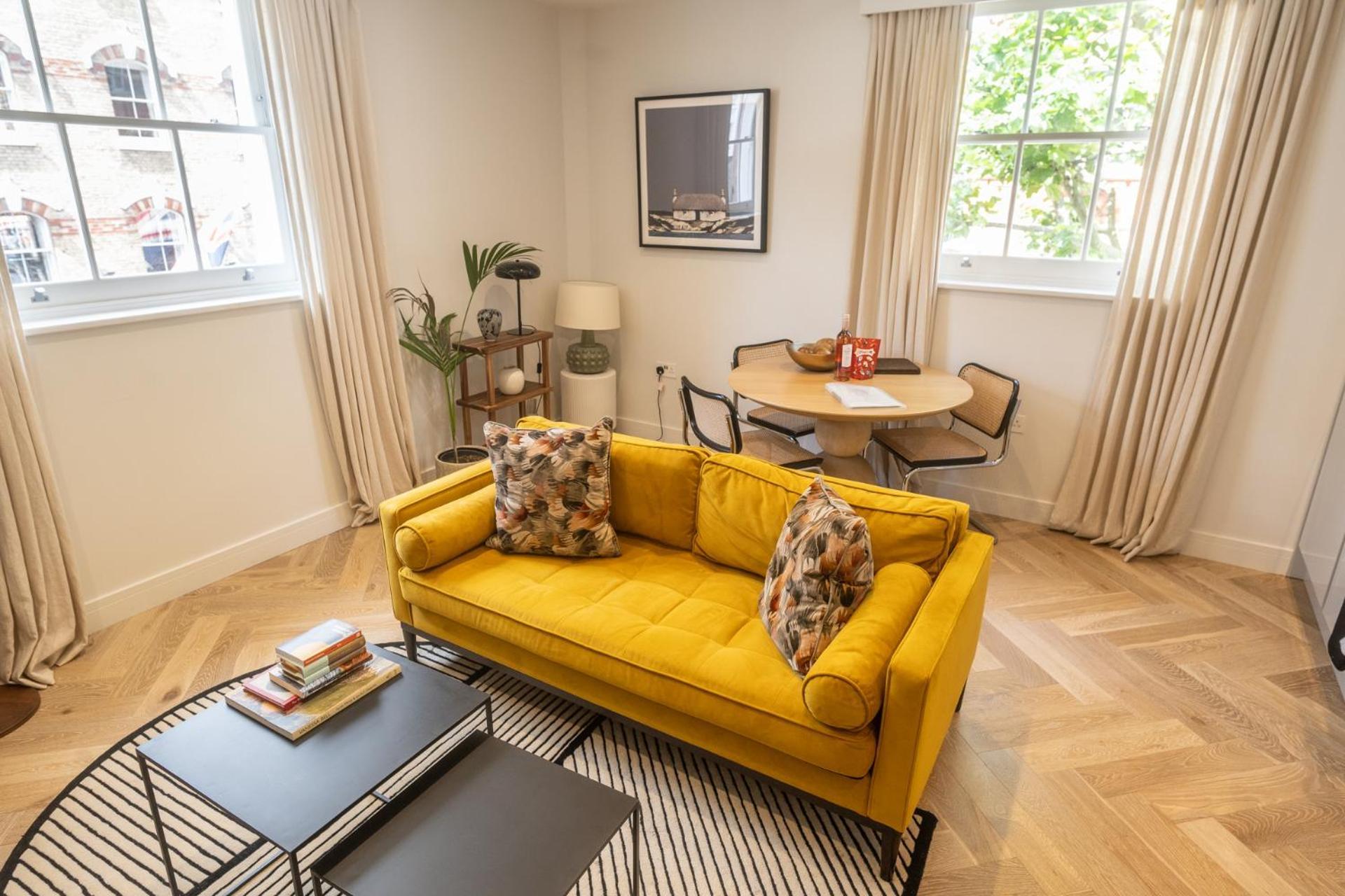 Modern, Stylish Newly Refurbished 2Nd Floor Apartment In Fitzrovia London Bagian luar foto