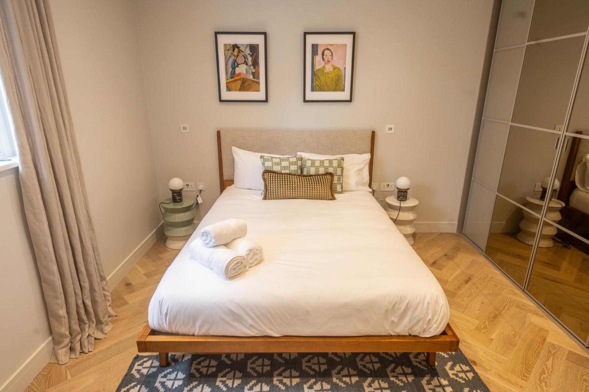 Modern, Stylish Newly Refurbished 2Nd Floor Apartment In Fitzrovia London Bagian luar foto